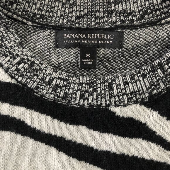 Banana Republic Womens Size S Zebra Print Merino Wool Blend Sweater - Picture 5 of 7